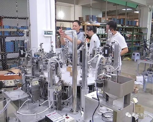 砥礪奮進(jìn)的五年 龍湖區(qū)以“三大抓手”持續(xù)發(fā)力，推動(dòng)城區(qū)提質(zhì)與園區(qū)增效——琳龍物流的實(shí)踐與啟示